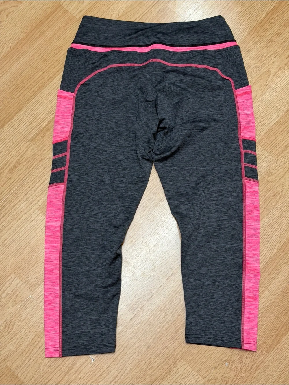 Sugar Pocket Girls Heather Gray Hot Pink Colorblock Athletic Capris XL